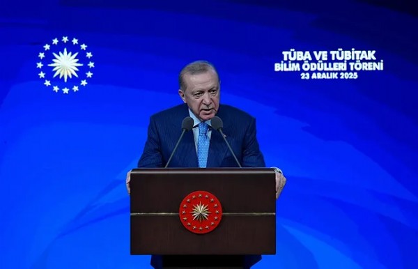 Cumhurbaşkanı Erdoğan duyurdu! 'Ülkemiz bölgenin veri üssü konumuna gelecek'
